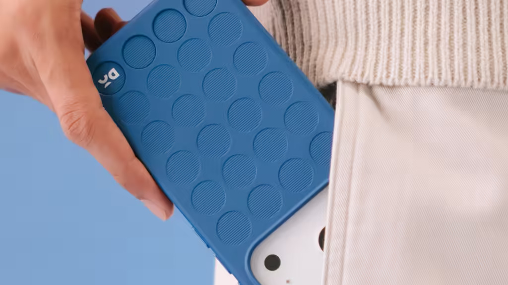 START STRONG: iPHONE 16 CASES AND MORE